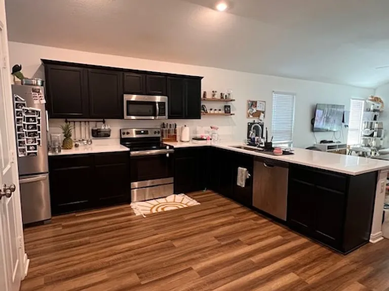 3406 Addison St — Photo 4