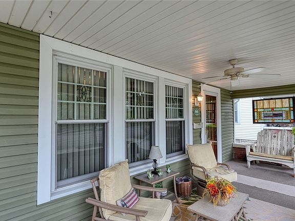 3rd image of 809 N 10th St