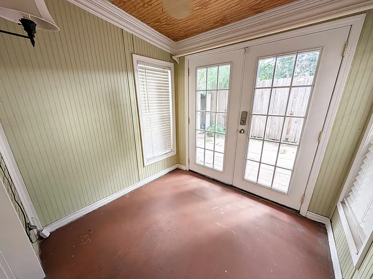 3827 N Harvard Ave — Photo 11