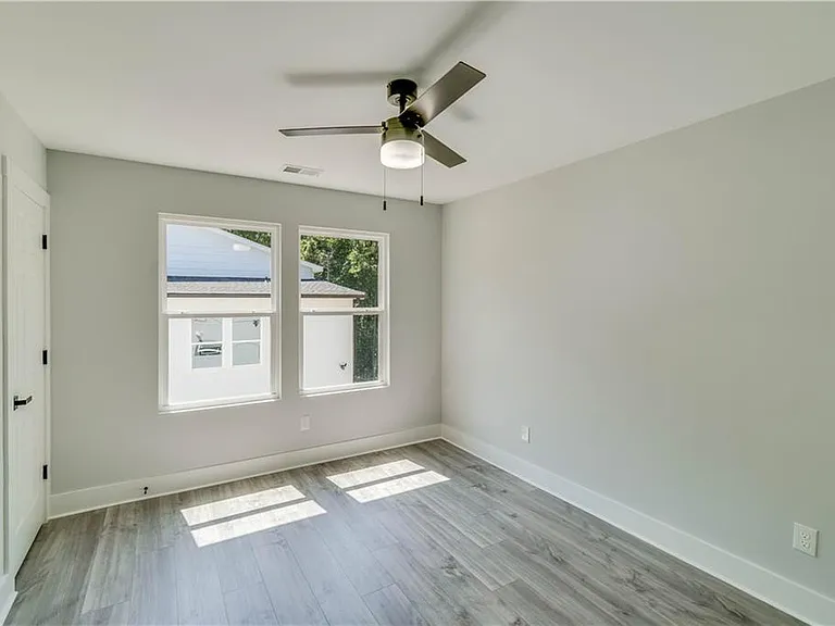 2389 Highpoint Rd #A — Photo 24