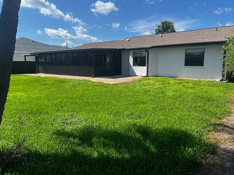 4025 Vermont Ln — Photo 34