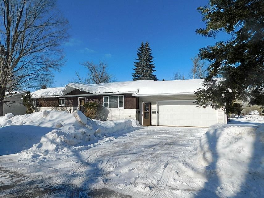 1st image of 1800 Markosen St
