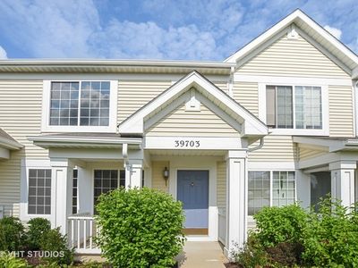 39703 N Warren Ln, Beach Park, IL, 60083