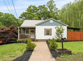 103 Arlington Ave, Easley, SC 29640