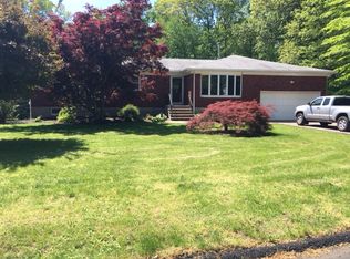 120 Sutin Pl, Spring Valley, NY 10977