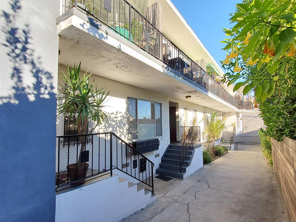 1st image of 8208 Norton Ave #22