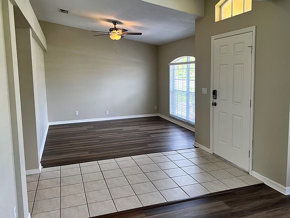 3rd image of 2272 SE Melaleuca Blvd