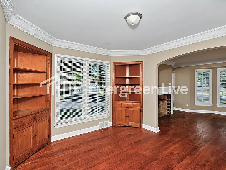 3202 N 53rd St #1 — Photo 8