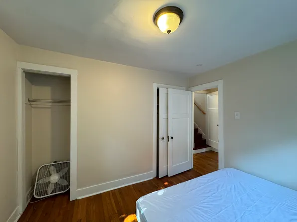 5709 Melvin St, Pittsburgh, PA 15217