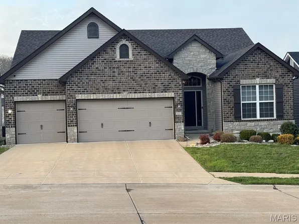 527 Amber Way Ct, Imperial, MO 63052