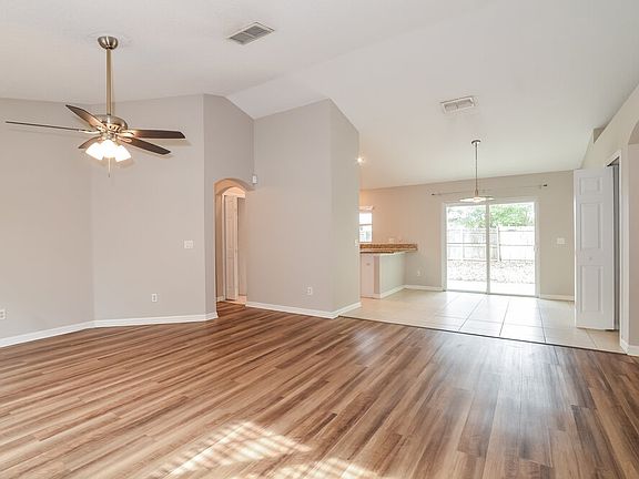 4th image of 1835 14th St