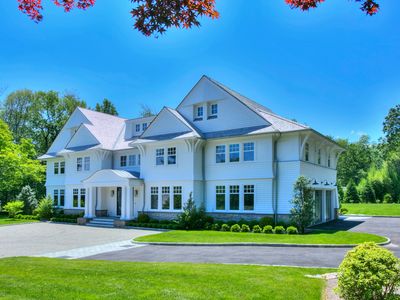 97 Skyview Ln, New Canaan, CT, 06840