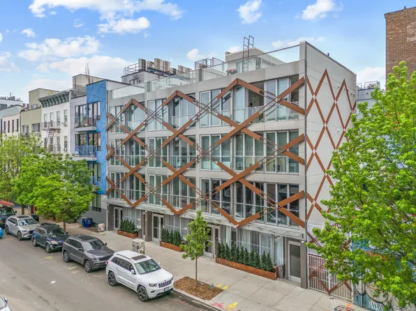 20 Melrose Street 4F image 2 of 16