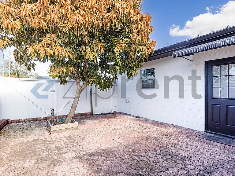 6534 Precourt Dr — Photo 11