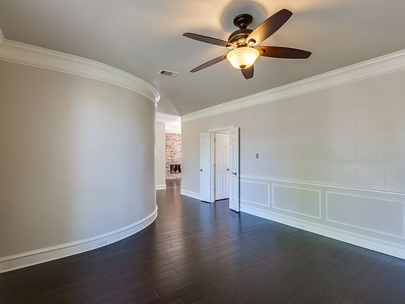 4th image of 4224 Forbes Dr