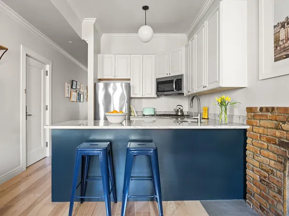932 President Street 3A image 3 of 9