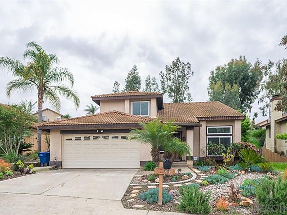 2nd image of 1018 Paseo Entrada