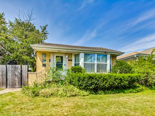 8046 N Merrill St, Niles, IL 60714