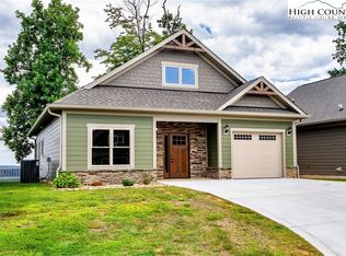 1387 River Club Ridge, Lenoir, NC 28645