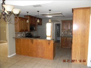 5th image of 1300 Grosbeak Dr