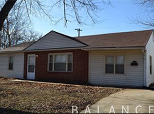 2405 SW Morningside Rd, Topeka, KS 66614