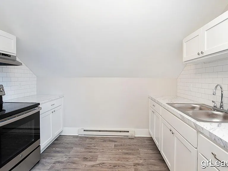 25 Seward Ave NW #2 — Photo 6