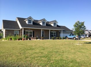 156 Bulloch Ct, Hinesville, GA 31313