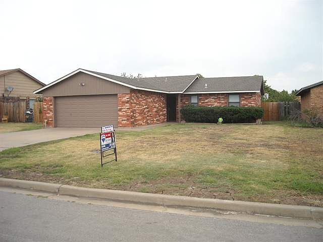 1st image of 606 SW 62nd St