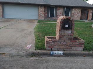 810 Point Blank Dr, Houston, TX 77038