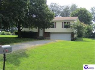 526 Rose Creek Dr, Radcliff, KY 40160