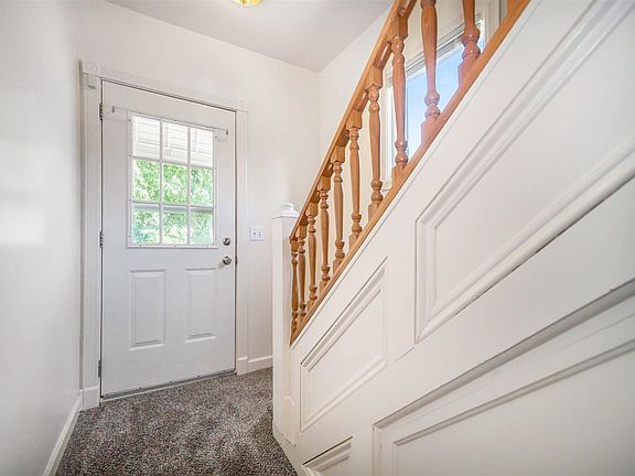 2nd image of 1303 Woodbridge St