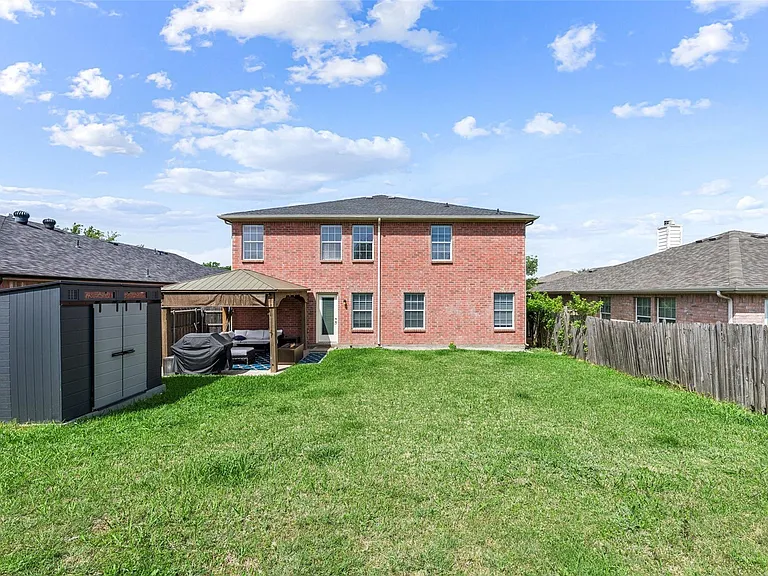 1653 Knight Trl — Photo 38