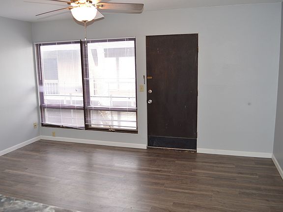 2nd image of 104 S 8th St APT 8