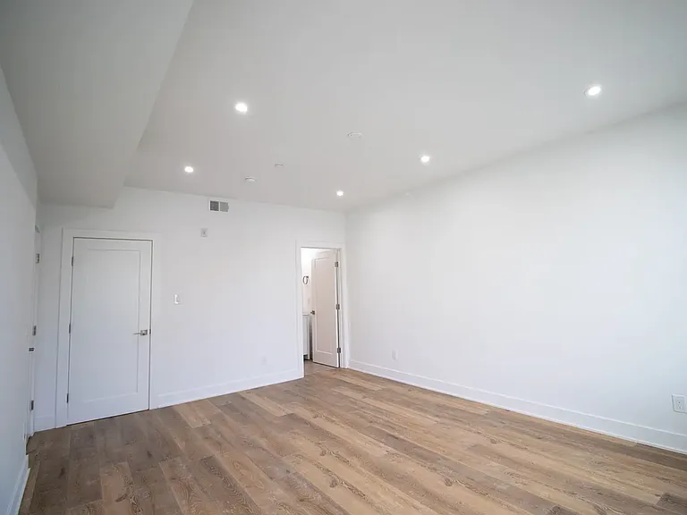 1740 N 22nd St #5 — Photo 16
