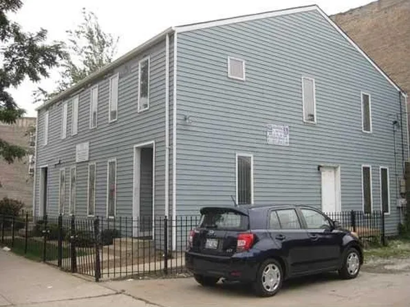 4117 W Kamerling Ave, Chicago, IL 60651