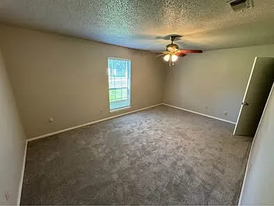 543 W Jefferson St — Photo 5