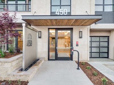 450 1st St #304, Los Altos, CA, 94022