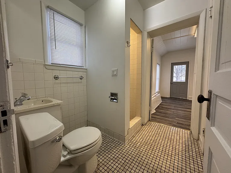 122 North St — Photo 15