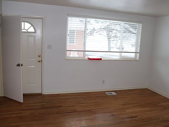 4th image of 2696 S Preston St #A