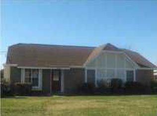 1824 Heatherton Dr, Montgomery, AL 36106