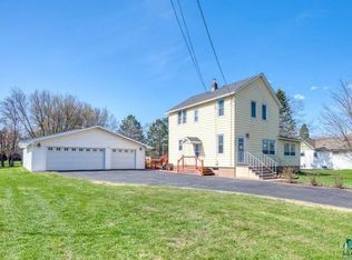 320 E 42nd St, Hibbing, MN 55746