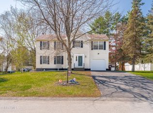 552 Victory Cir, Ballston Spa, NY 12020