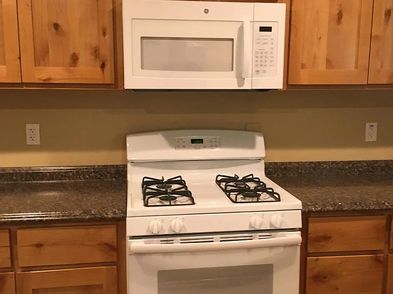 6322 Pine St #2 — Photo 5