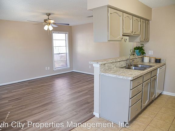 5th image of 1513 Hillside Dr #1513