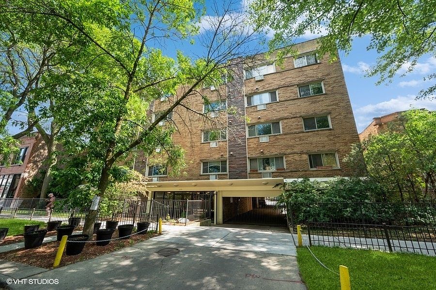 1st image of 1415 W Lunt Ave APT 406