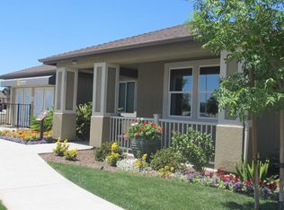 1352 W Willis Ct, Hanford, CA 93230