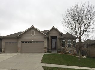 950 S 184th St, Elkhorn, NE 68022