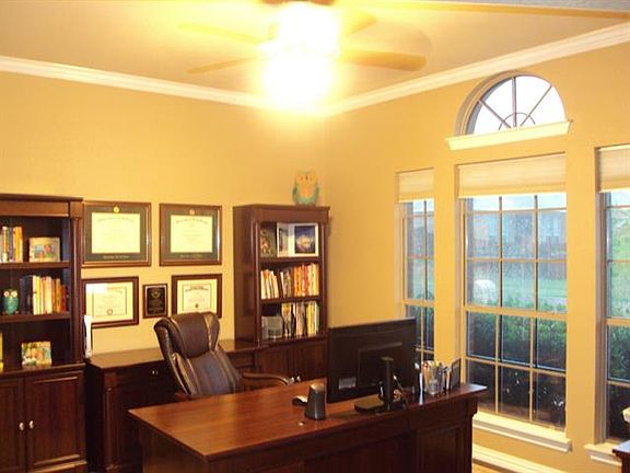 5th image of 9932 Butte Meadows Dr