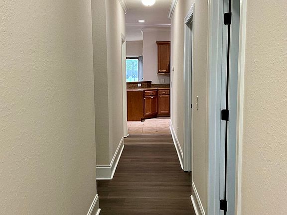 4th image of 3348 Ellsworth Drive #A