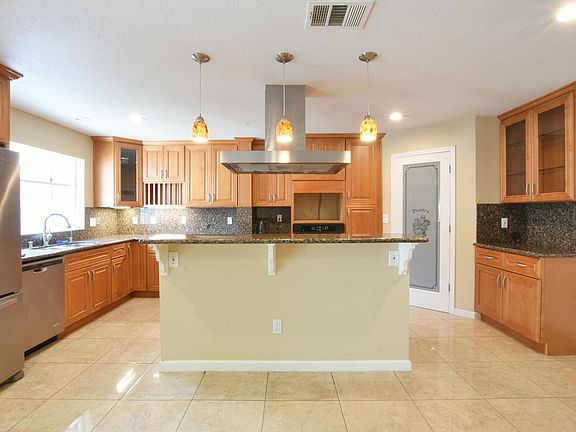 2nd image of 4084 Teale Ave